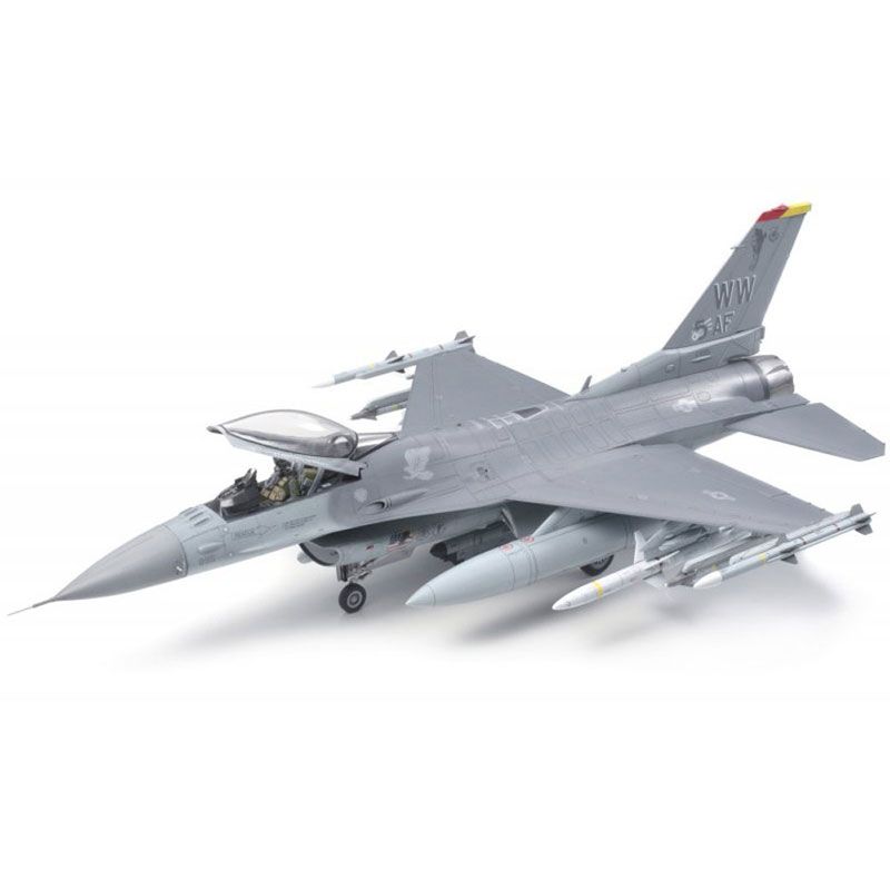 TAMIYA 1/48 LOCKHEED MARTIN F-16CJ (BLOCK 50) FIGHTING FALCON
