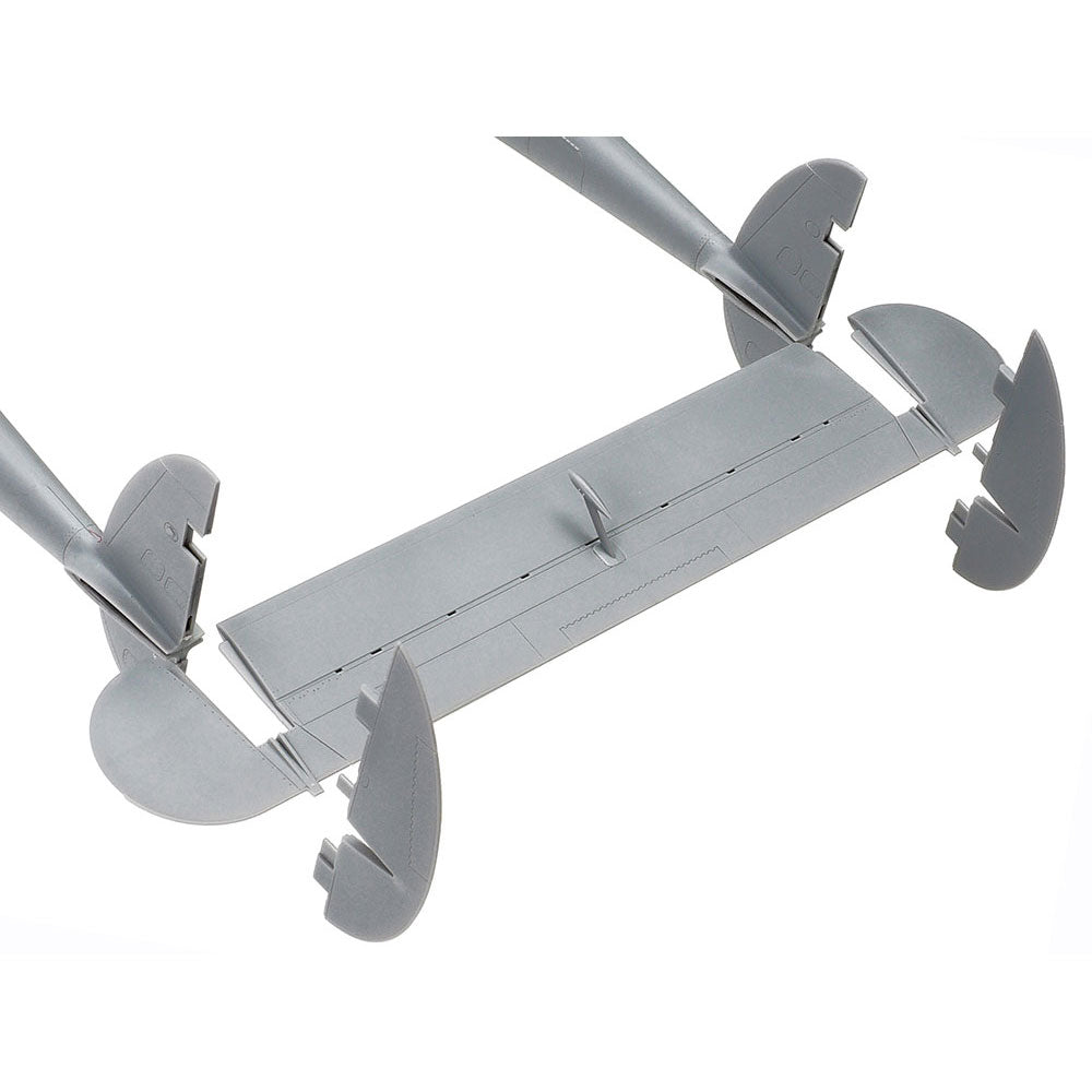 TAMIYA 1/48 LOCKHEED P-38J LIGHTNING