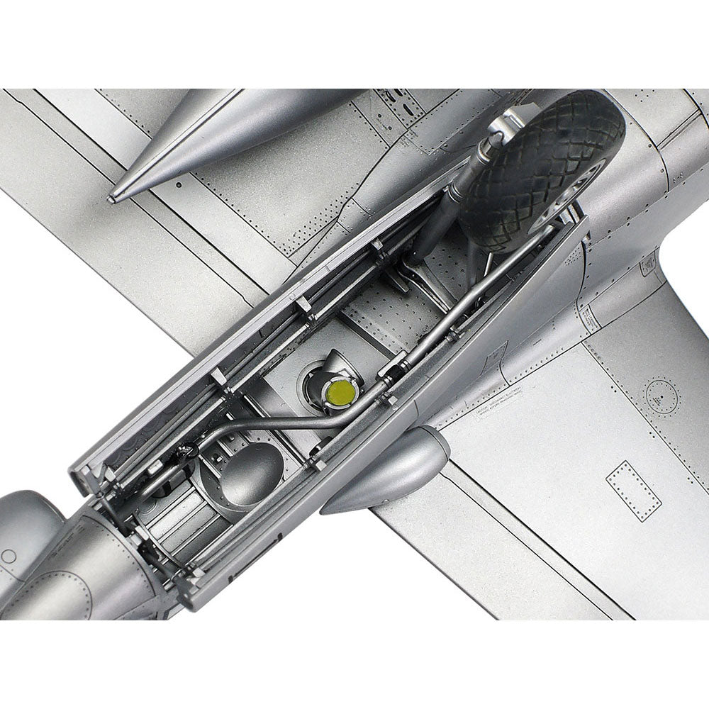TAMIYA 1/48 LOCKHEED P-38J LIGHTNING