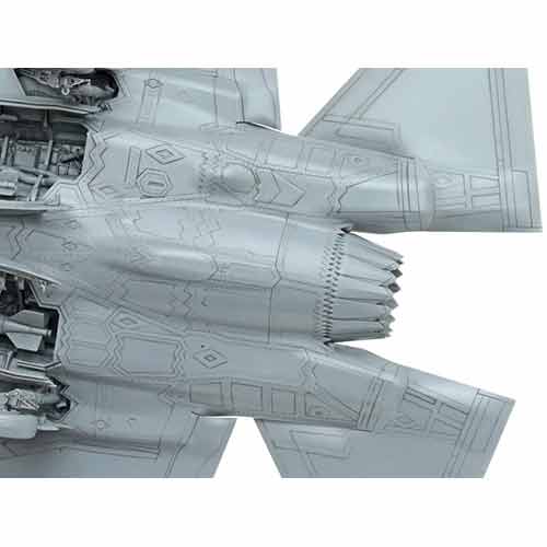 TAMIYA 1/48 LOCKHEED MARTIN F-35A LIGHTNING II WITH AUS. DECALS