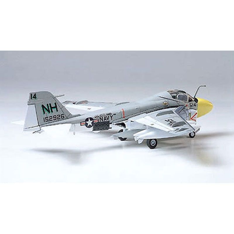 TAMIYA 1/100 GRUMMAN A-6A INTRUDER