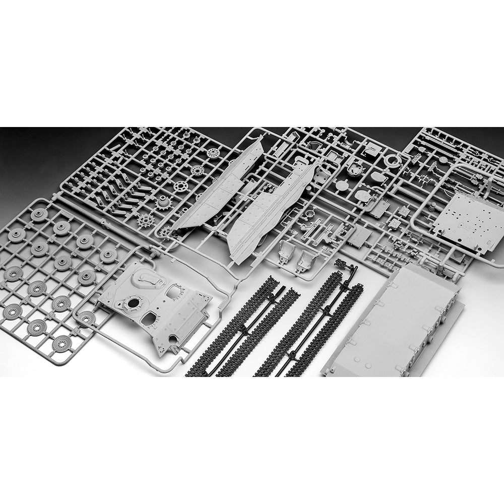 REVELL 1/35 MODEL SET RAKETENJAGDPANZER JAGUAR 1