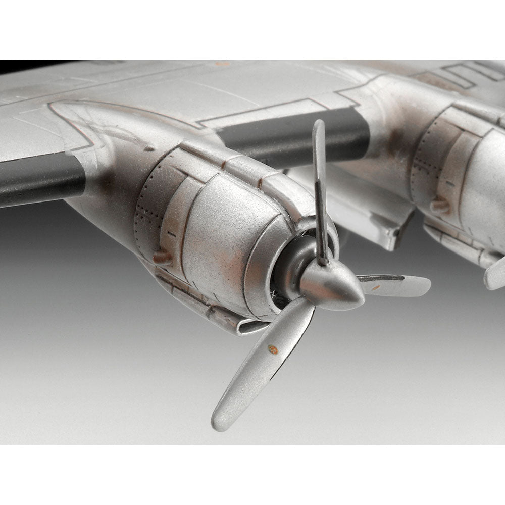REVELL 1/144 MODEL SET LOCKHEED L.1049G SUPER CONSTELLATION LUF