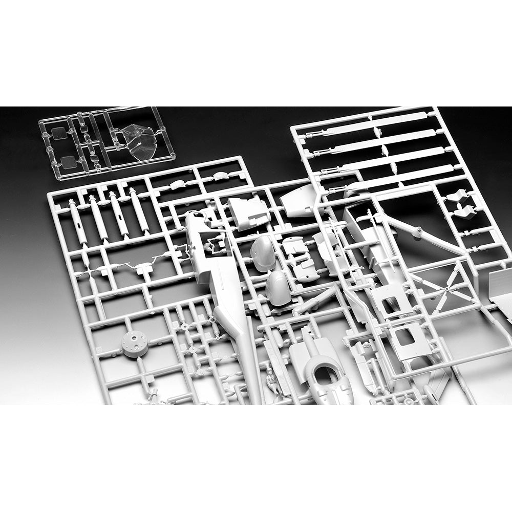 REVELL 1/72 MODEL SET WESTLAND LYNX MK.88