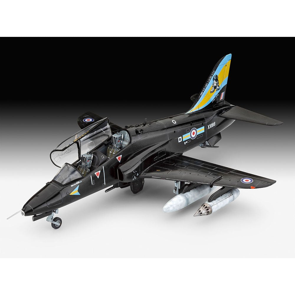 REVELL 1/72 MODEL SET BAE HAWK T.1