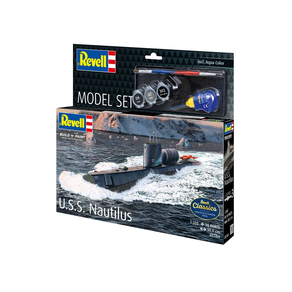 REVELL 1/300 MODEL SET USS NAUTILUS