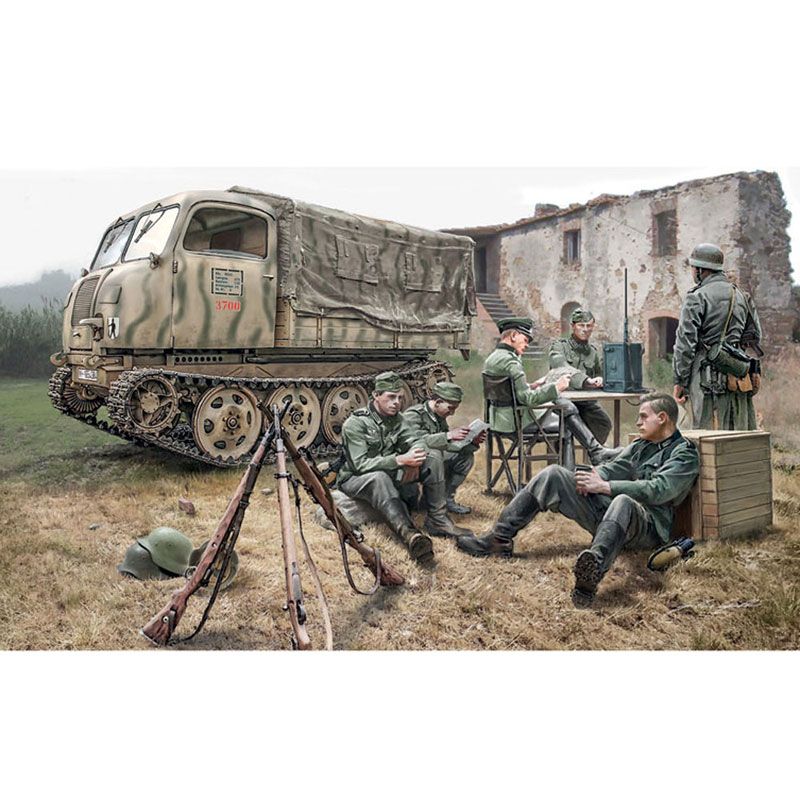 ITALERI 1/35 STEYR RSO/01 W/GERMAN SOLDIERS