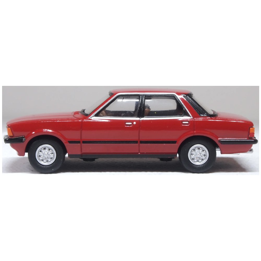 OXFORD 1/76 FORD CORTINA MKV - CARDINAL RED