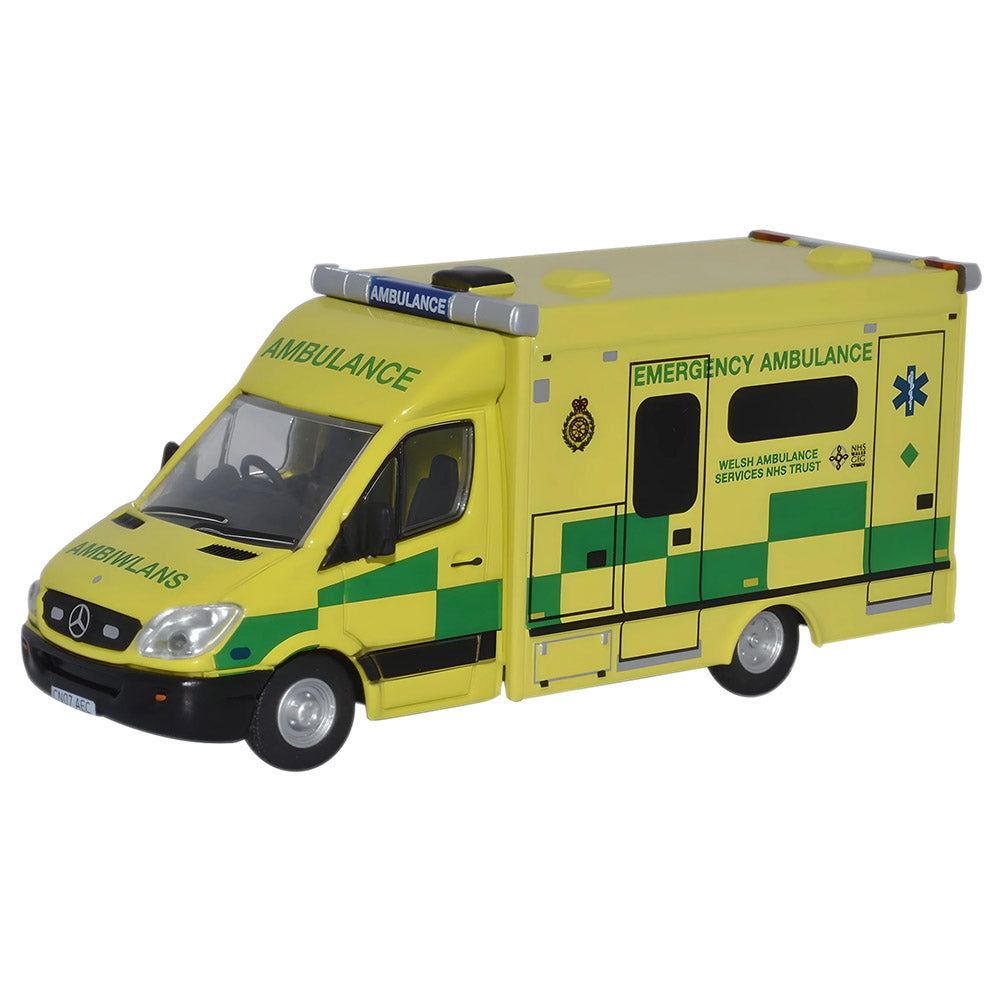 OXFORD 1/76 MERCEDES WELSH AMBULANCE