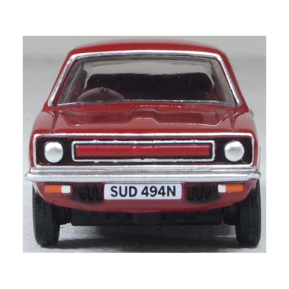 OXFORD 1/76 MORRIS MARINA - DAMASK RED