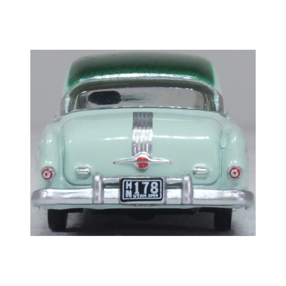 OXFORD 1/87 PONTIAC CHIEFTAIN 4 DOOR 1954 -  SHANNON GREEN/BROOKMERE GREEN