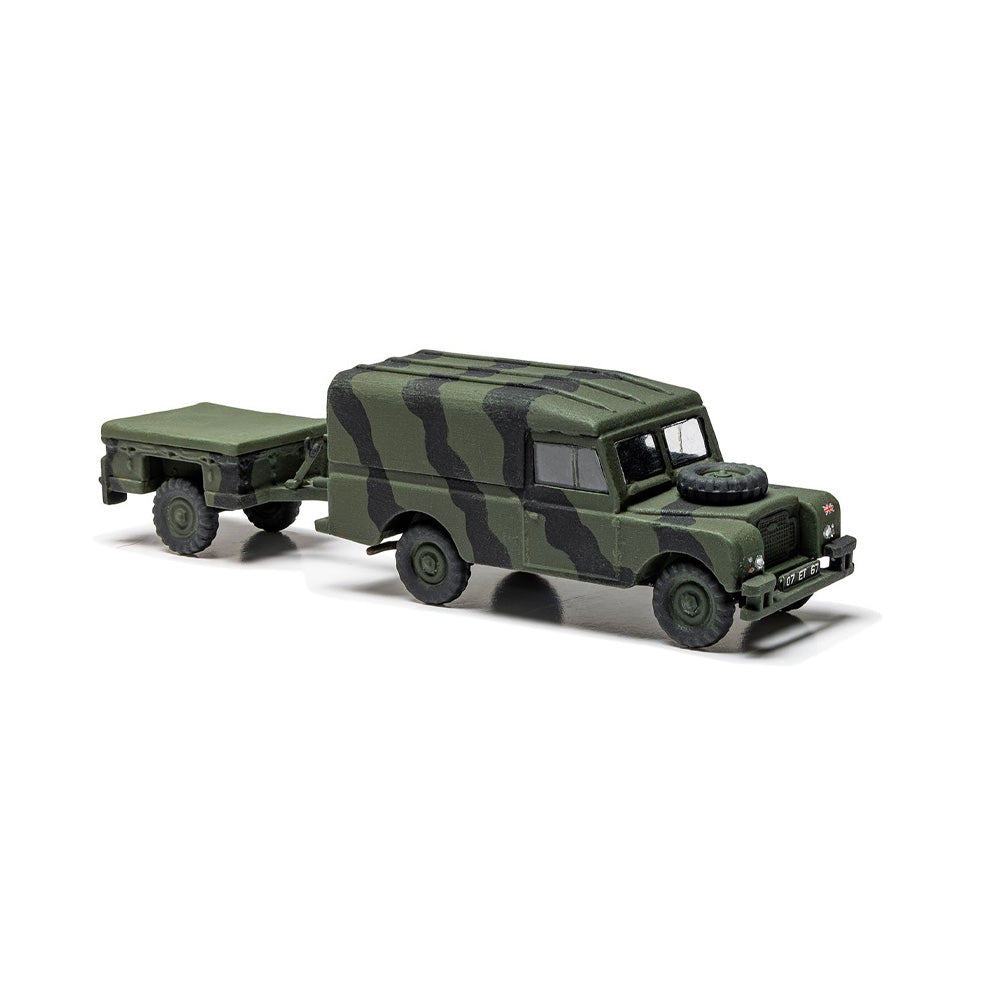 AIRFIX 1/76 LWB LAND ROVER (HARD TOP) AND TRAILER