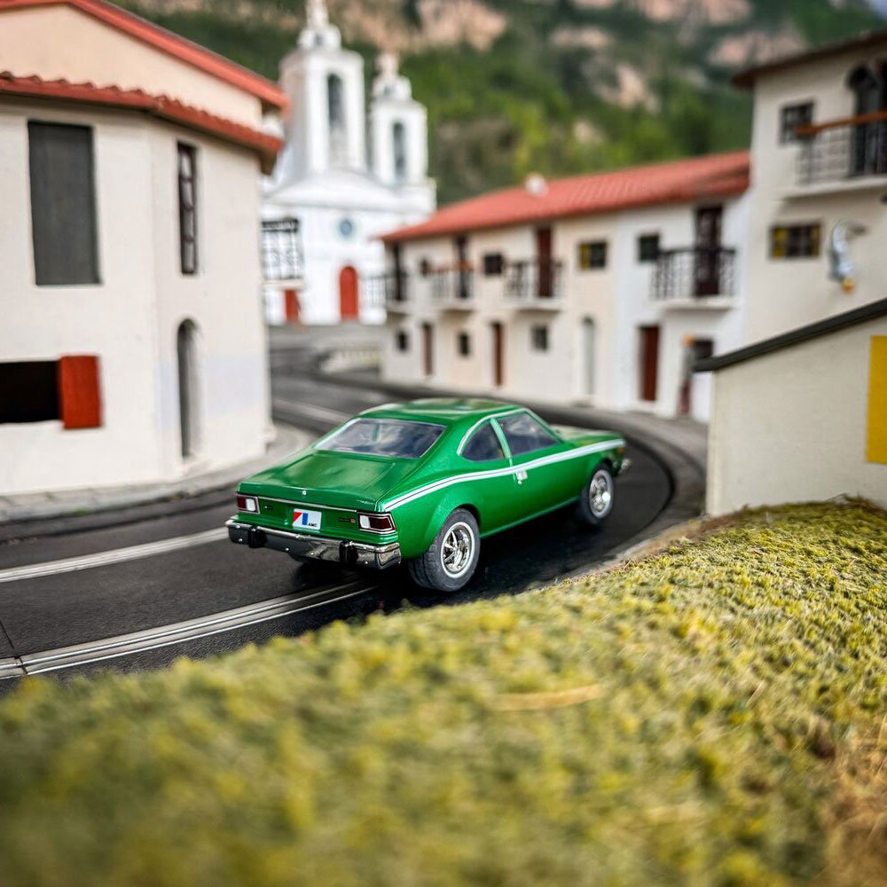 SCALEXTRIC 1/32 AMC HORNET - GREEN SLOT CAR