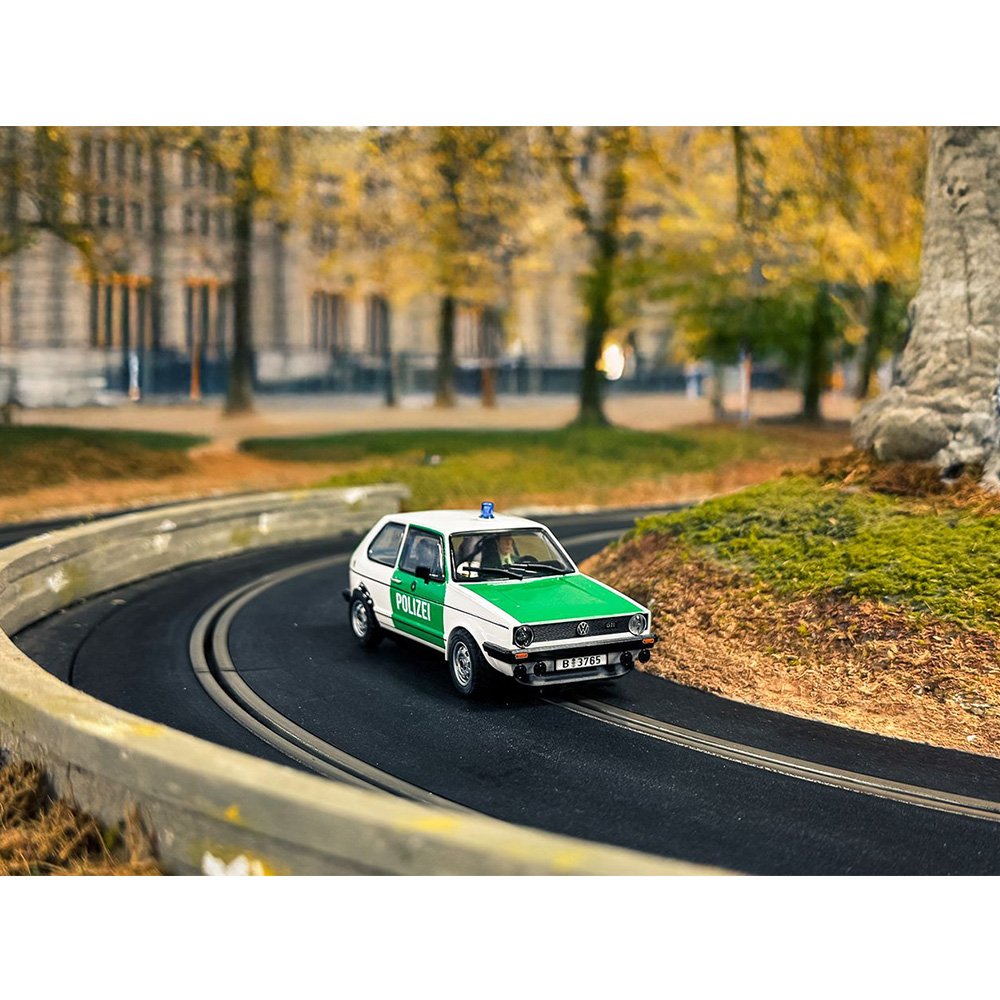 SCALEXTRIC 1/32 VOLKSWAGEN GOLF MK1 - POLIZEI SLOT CAR
