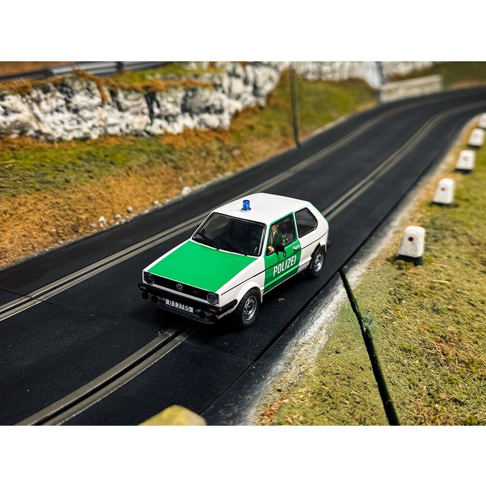 SCALEXTRIC 1/32 VOLKSWAGEN GOLF MK1 - POLIZEI SLOT CAR