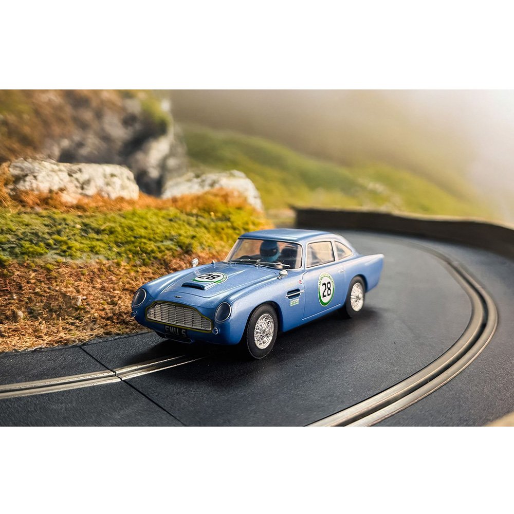 SCALEXTRIC 1/32 ASTON MARTIN DB5 - HISTORIC GT RACING SLOT CAR