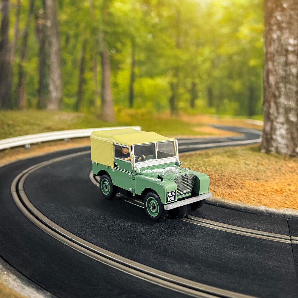 SCALEXTRIC 1/32 LAND ROVER SERIES 1 HUE166 SLOT CAR