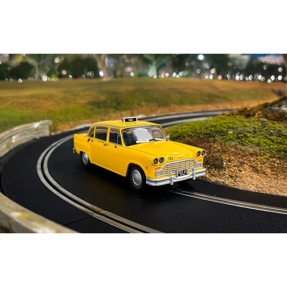SCALEXTRIC 1/32 JAMES BOND CHECKER TAXI CAB - LIVE AND LET DIE SLOT CAR