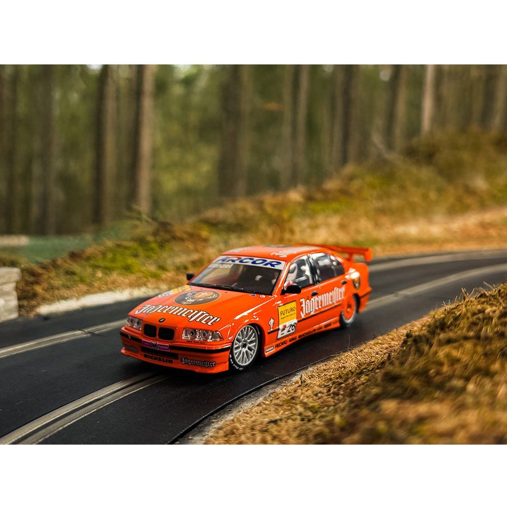 SCALEXTRIC 1/32 BMW E36 320I - 1996 STW JAGERMEISTER SLOT CAR