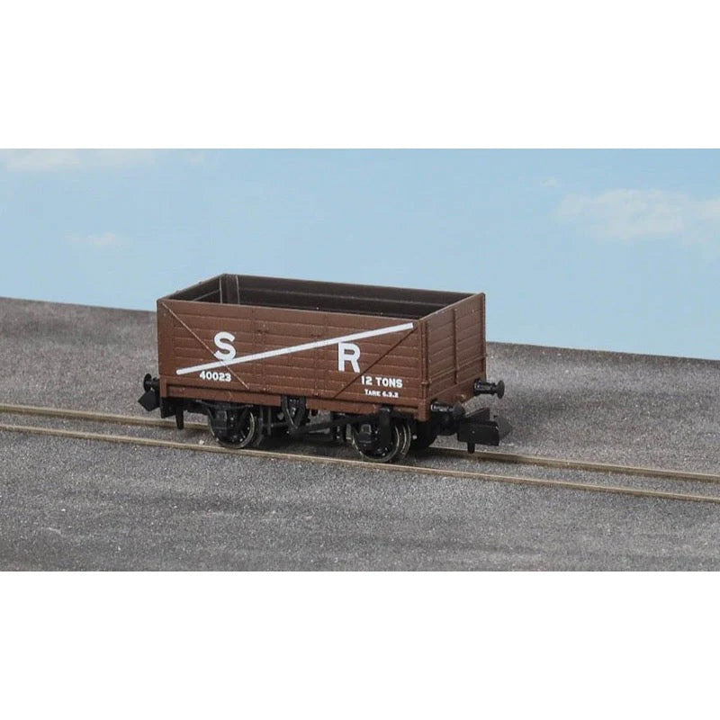 PECO N RTR 9FT 7 PLANK OPEN WAGON SR BROWN
