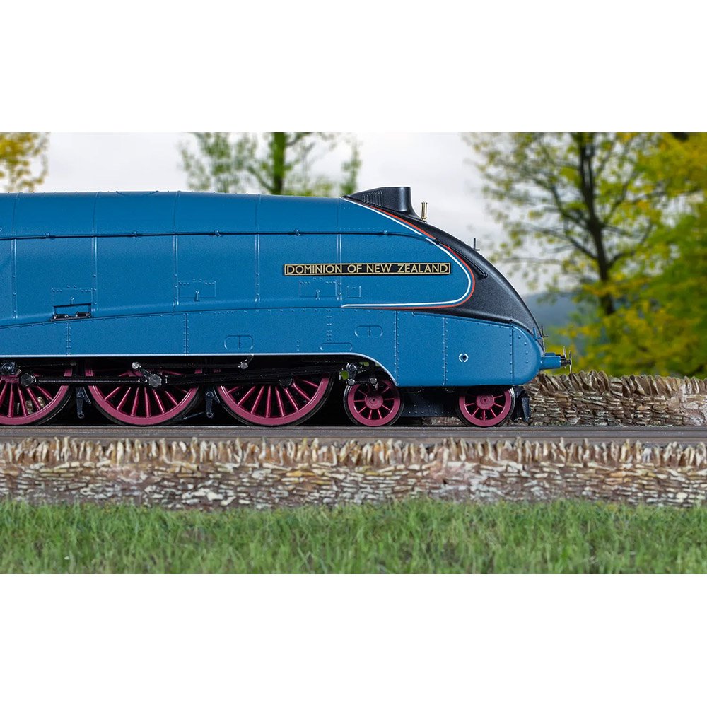 HORNBY DUBLO LNER CLASS A4 DOMINION OF NEW ZEALAND 4492