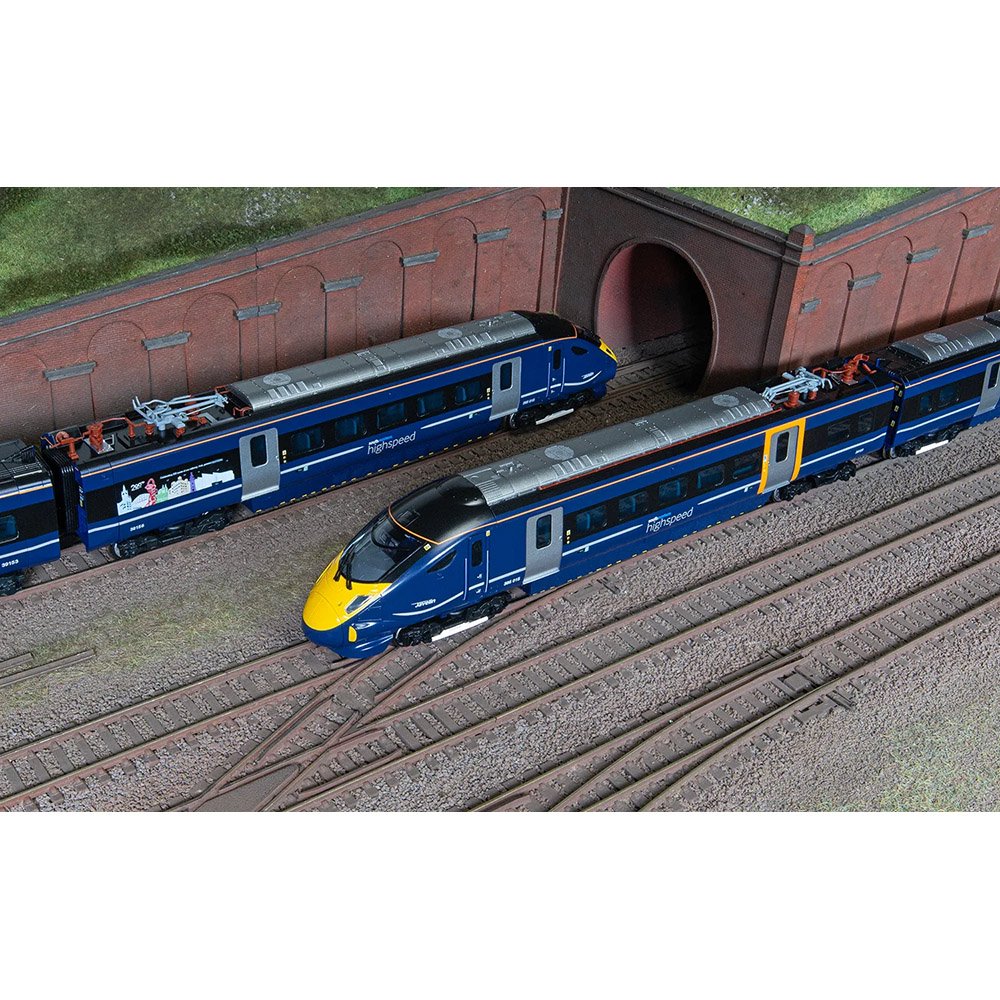 HORNBY RAIL 200 SOUTHEASTERN CLASS 395 - 4 CAR TRAIN PACK 395015