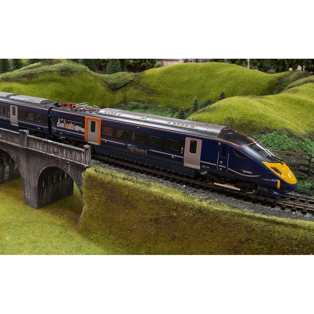 HORNBY RAIL 200 SOUTHEASTERN CLASS 395 - 4 CAR TRAIN PACK 395015