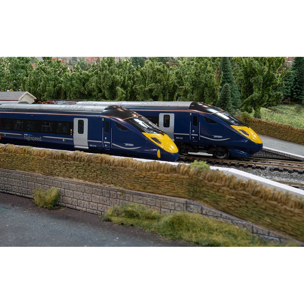 HORNBY RAIL 200 SOUTHEASTERN CLASS 395 - 4 CAR TRAIN PACK 395015