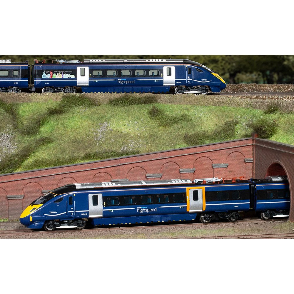 HORNBY RAIL 200 SOUTHEASTERN CLASS 395 - 4 CAR TRAIN PACK 395015
