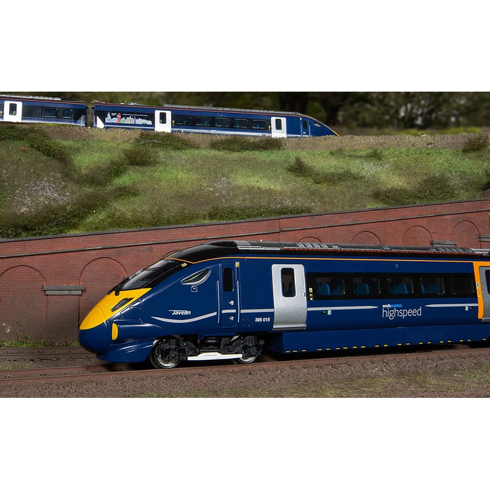 HORNBY RAIL 200 SOUTHEASTERN CLASS 395 - 4 CAR TRAIN PACK 395015