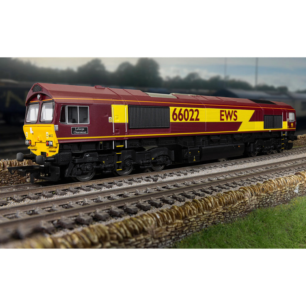 HORNBY 1/76 RAILROAD EWS - CLASS 66 - "LAFARGE CHARNWOOD" 66022