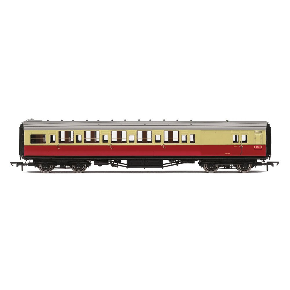 HORNBY BR MAUNSELL BRAKE THIRD CLASS S3732 SET 179