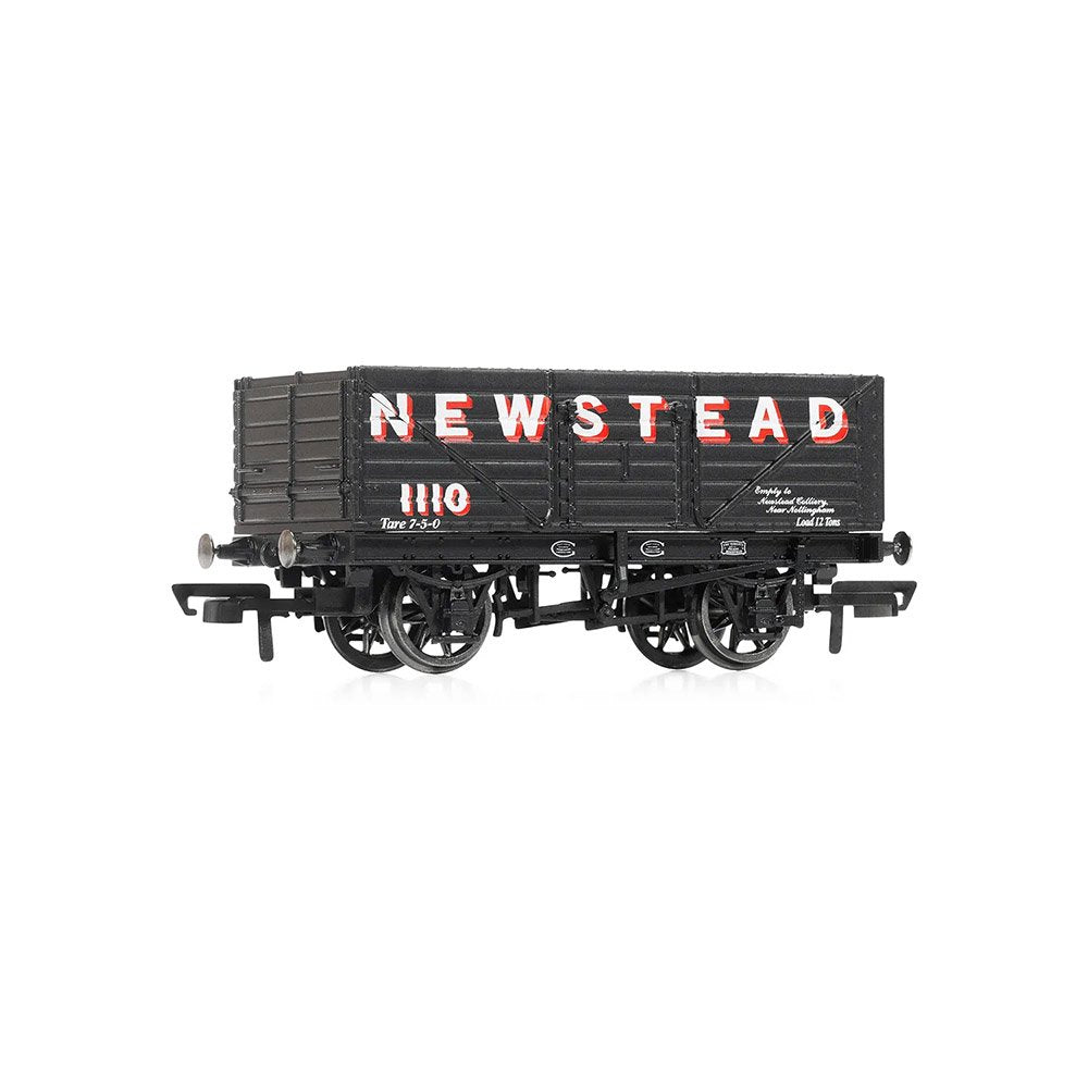 HORNBY TRIPLE WAGON PACK B.W & CO J. JAMES & CO. & NEWSTEAD COLLIERY - ERA 3