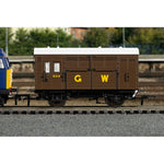 HORNBY GWR HORSE BOX 604