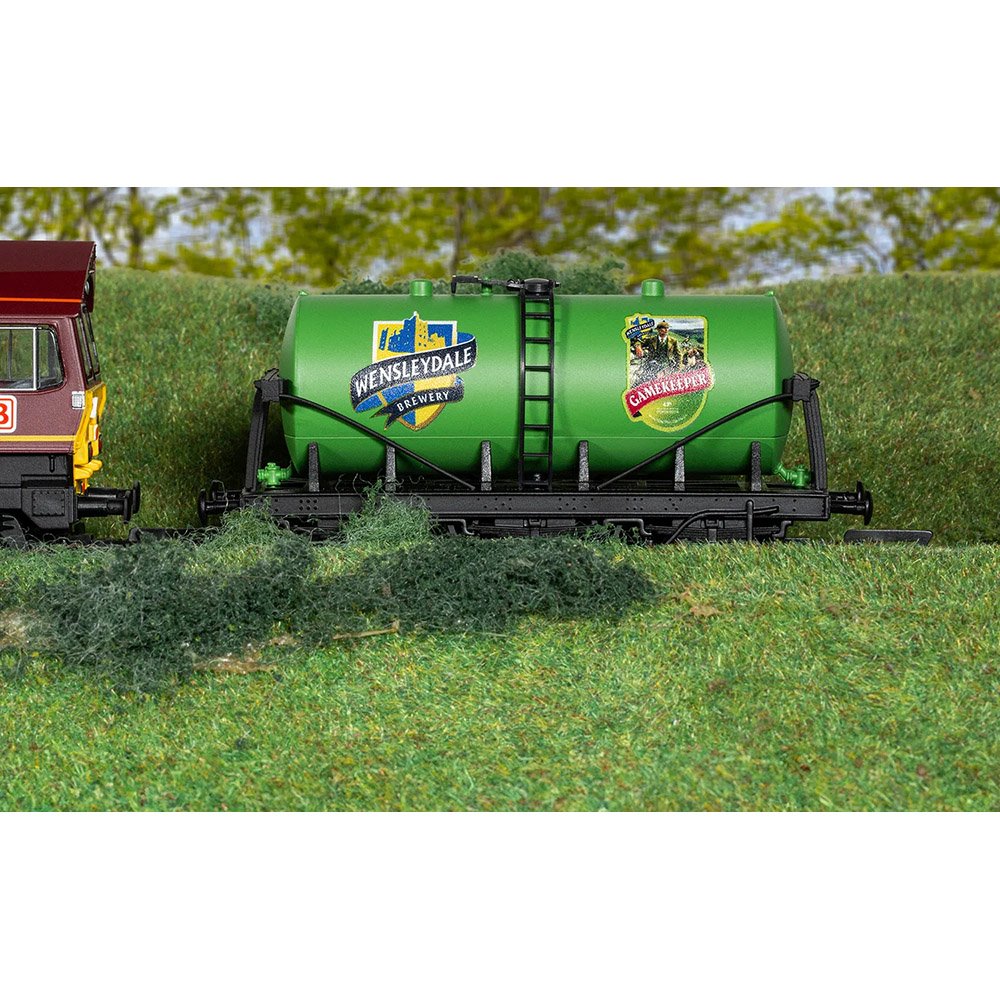 HORNBY WENSLEYDALE BREWERY GAMEKEEPER TANKER