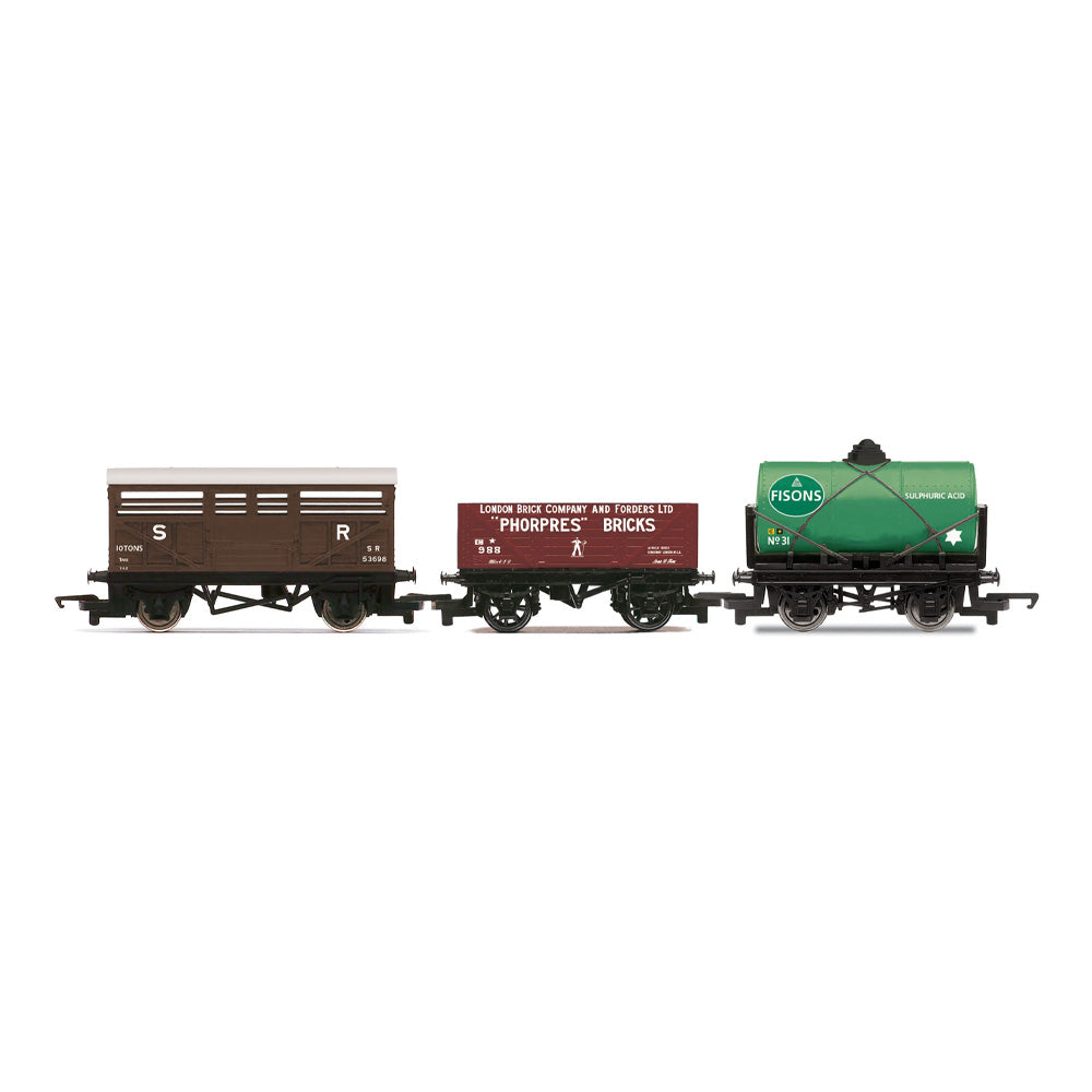 HORNBY 1/76 RAILROAD 12T, PLANK & CATTLE WAGON - TRIPLE PACK